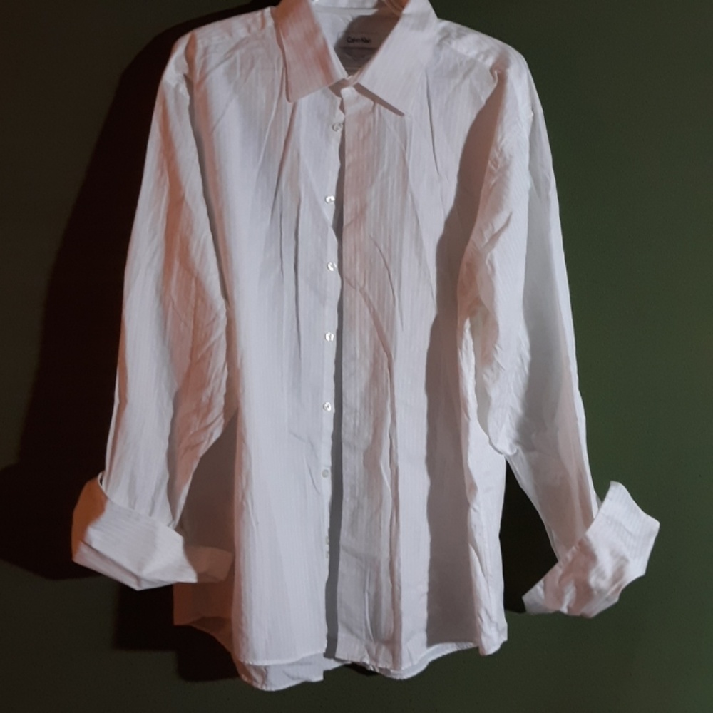 Men's Calvin Klein regular fit size 17 1/2